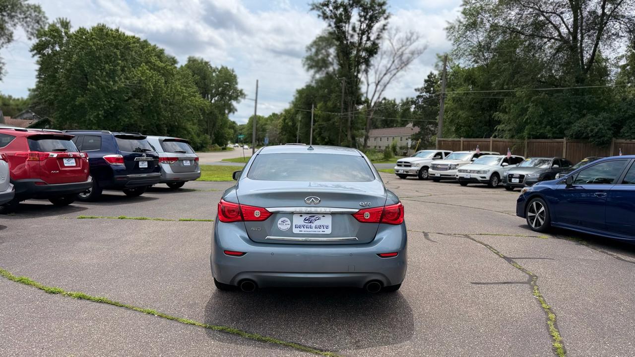 Infiniti Q50 Premium 2016