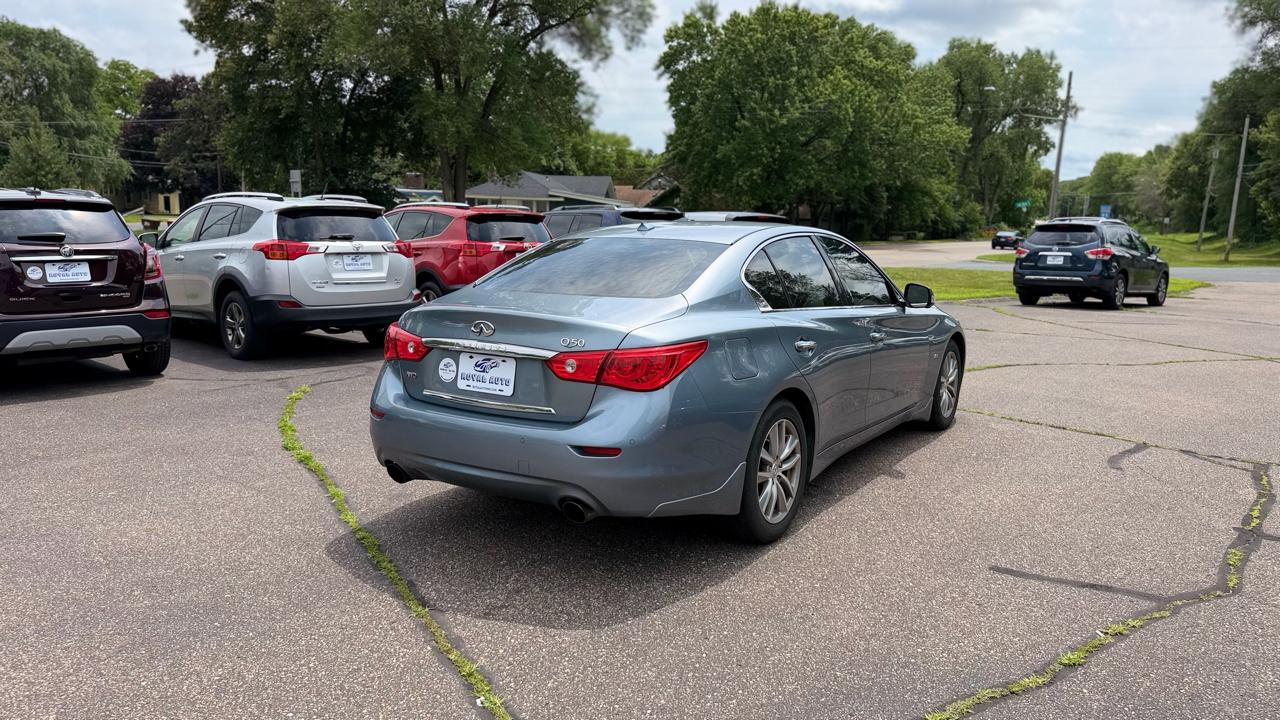Infiniti Q50 Premium 2016