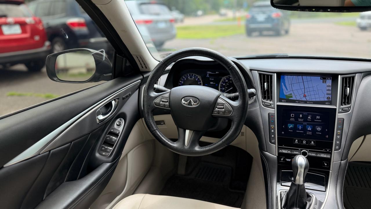 Infiniti Q50 Premium 2016