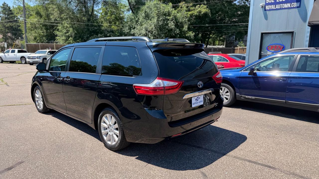 Toyota Sienna Limited 2017