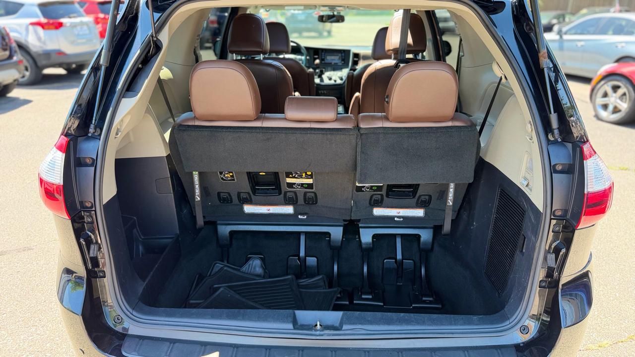Toyota Sienna Limited 2017