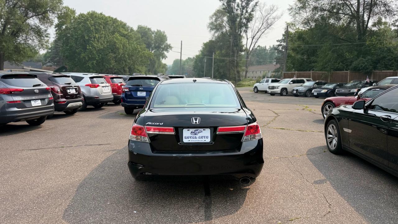 Honda Accord  2011