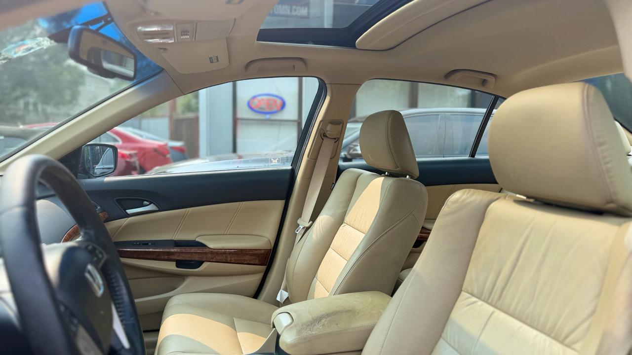 Honda Accord  2011
