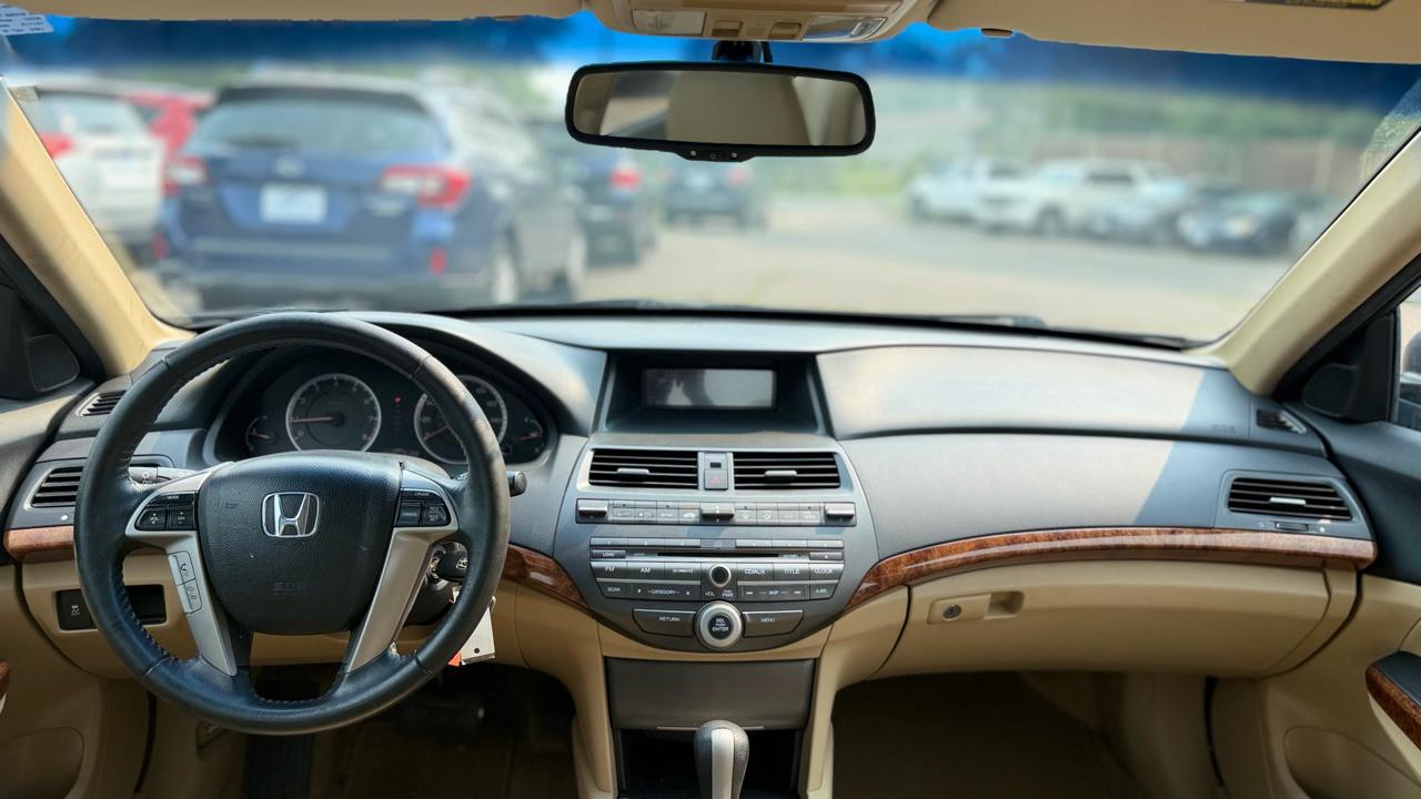 Honda Accord  2011