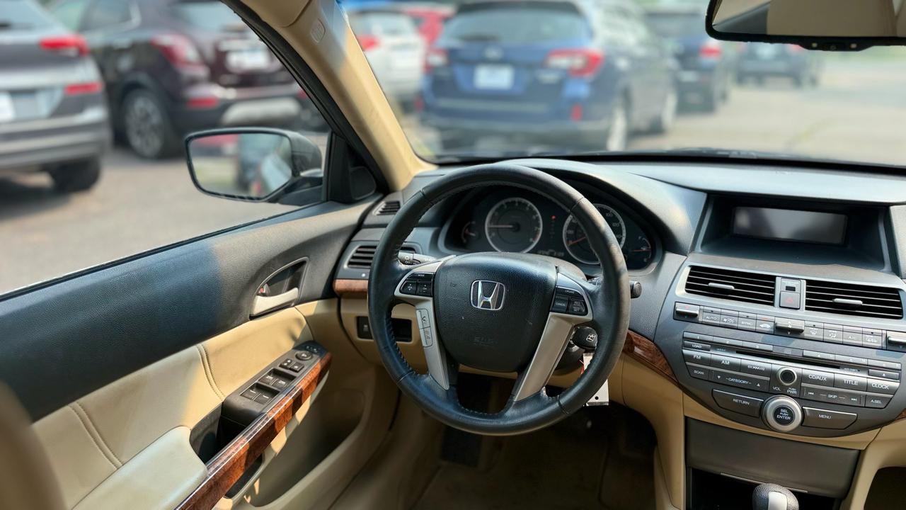 Honda Accord  2011