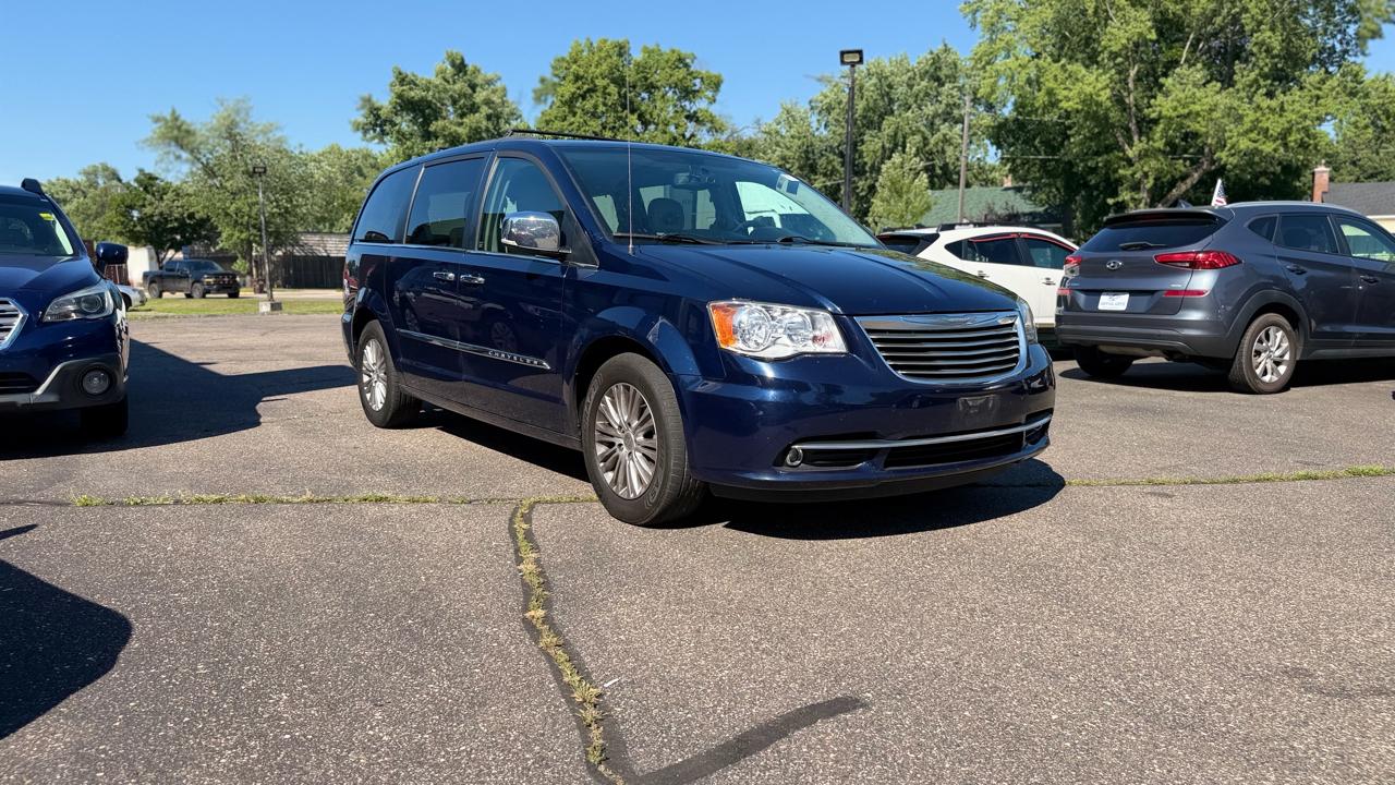 Chrysler Town & Country Touring-L 2015