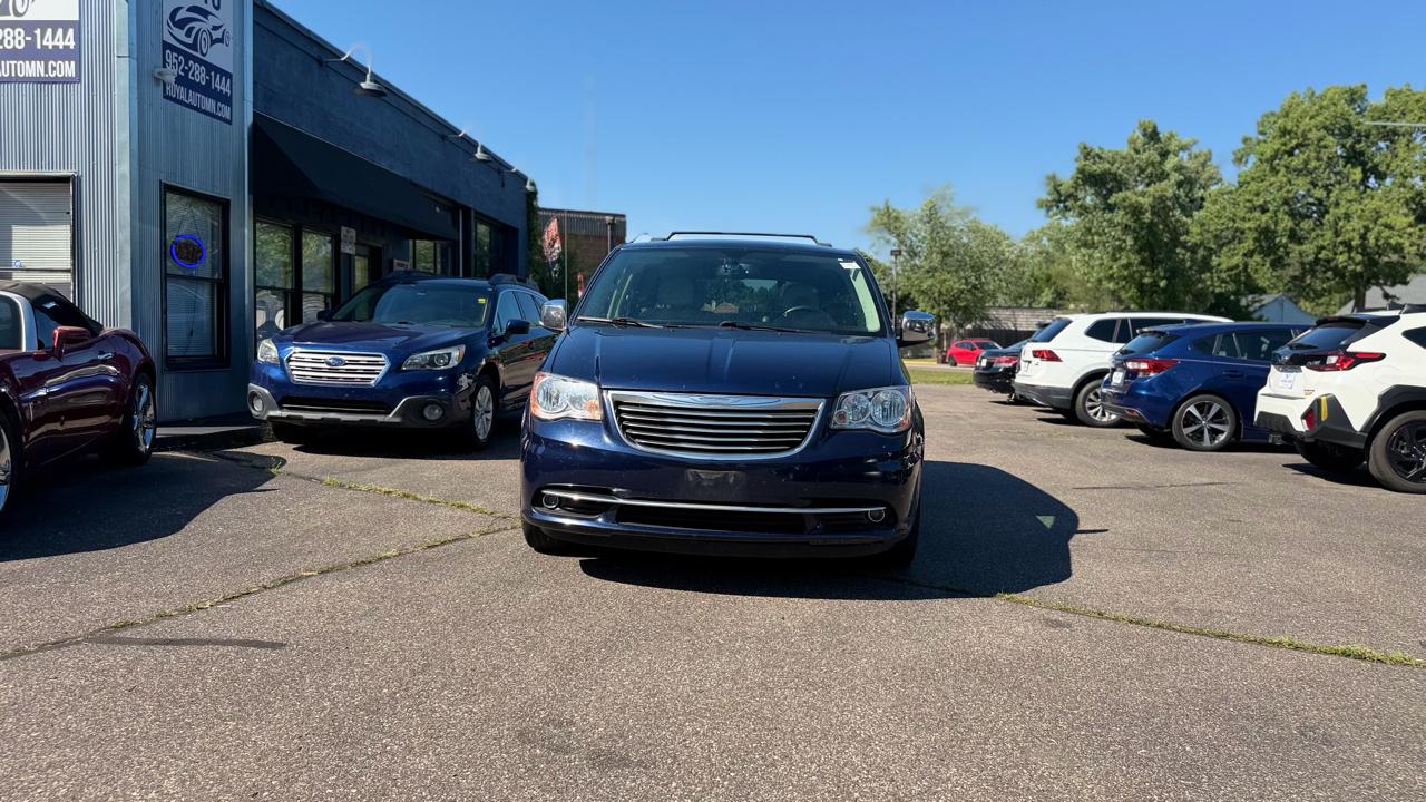 Chrysler Town & Country Touring-L 2015