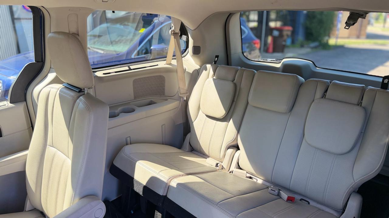Chrysler Town & Country Touring-L 2015