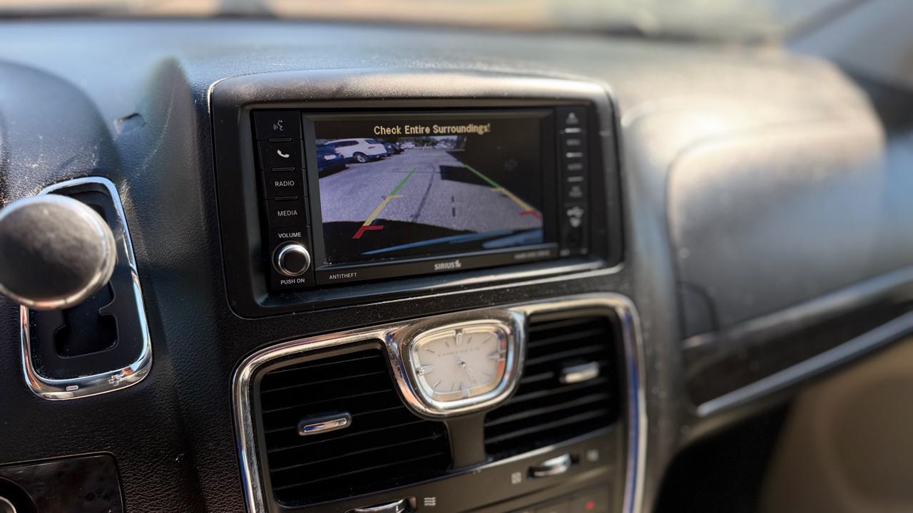 Chrysler Town & Country Touring-L 2015