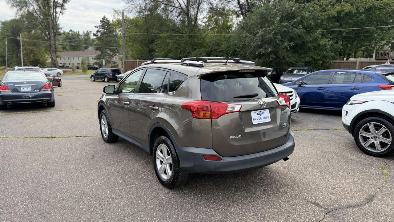 Toyota RAV4  2013