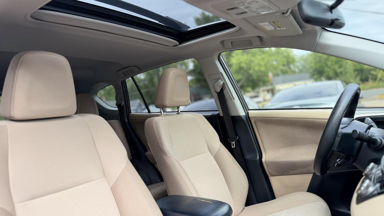 Toyota RAV4  2013