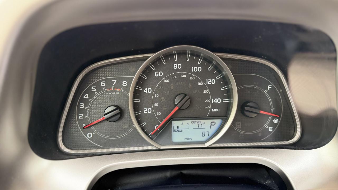 Toyota RAV4  2013