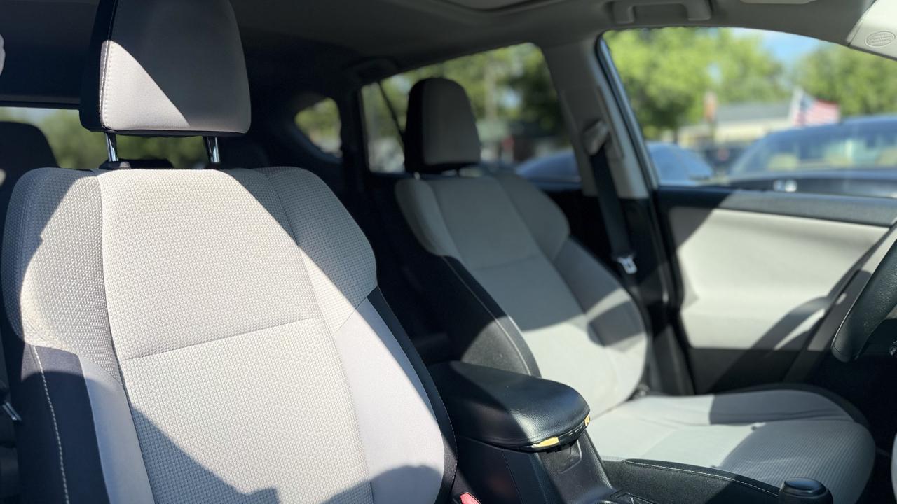 Toyota RAV4  2016
