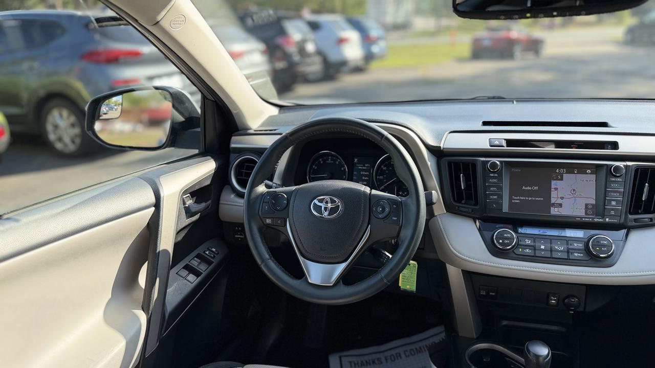 Toyota RAV4  2016
