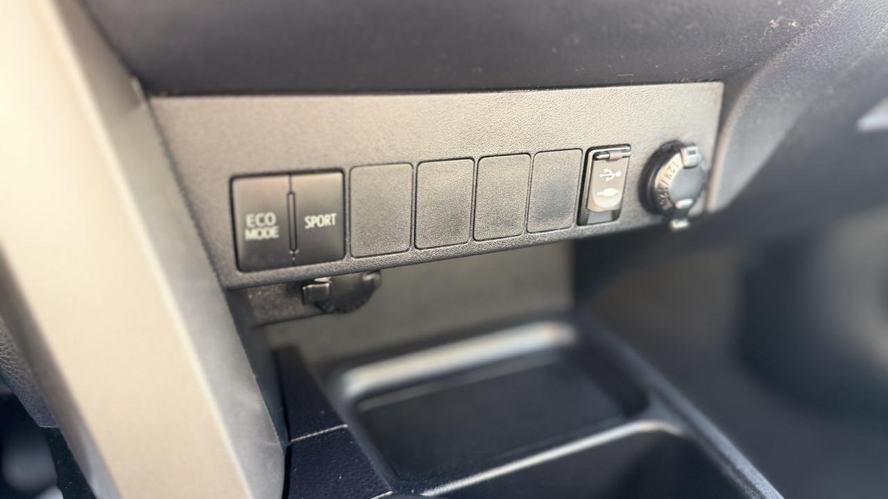 Toyota RAV4  2016