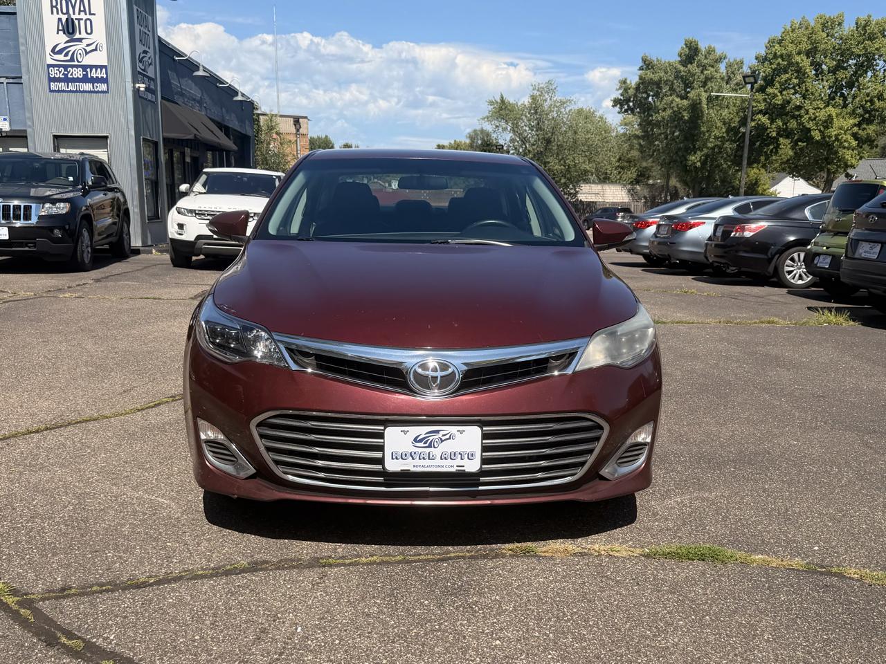 Toyota Avalon  2014