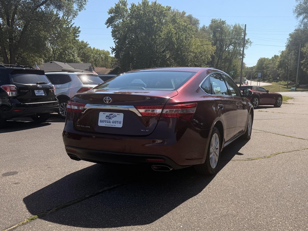 Toyota Avalon  2014