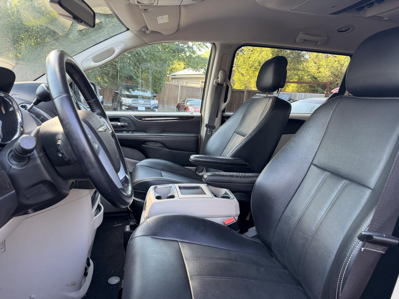 Chrysler Town & Country Touring 2014