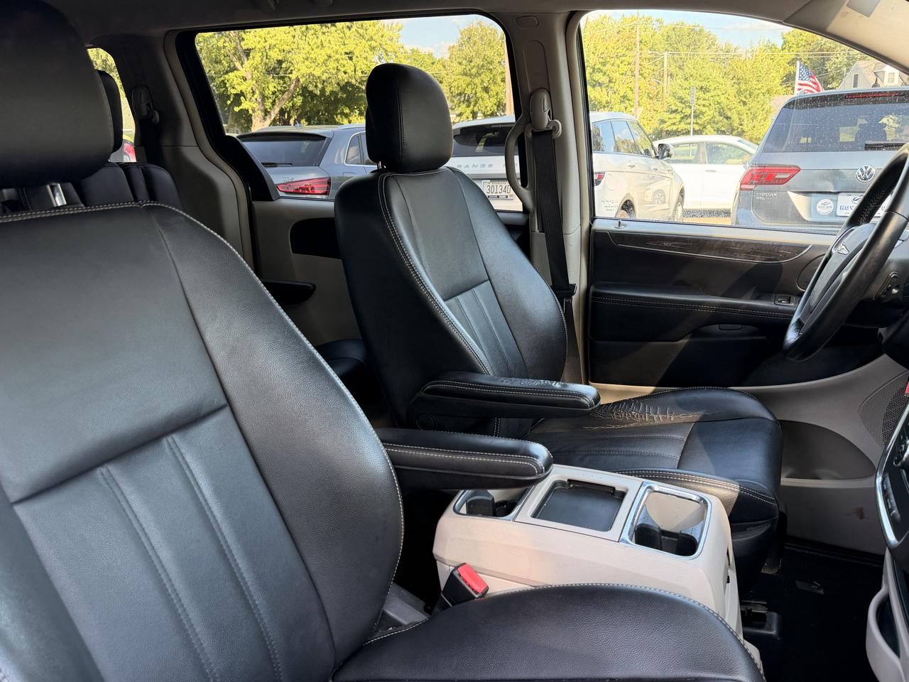 Chrysler Town & Country Touring 2014