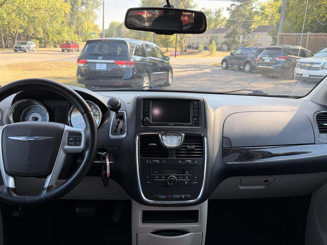 Chrysler Town & Country Touring 2014