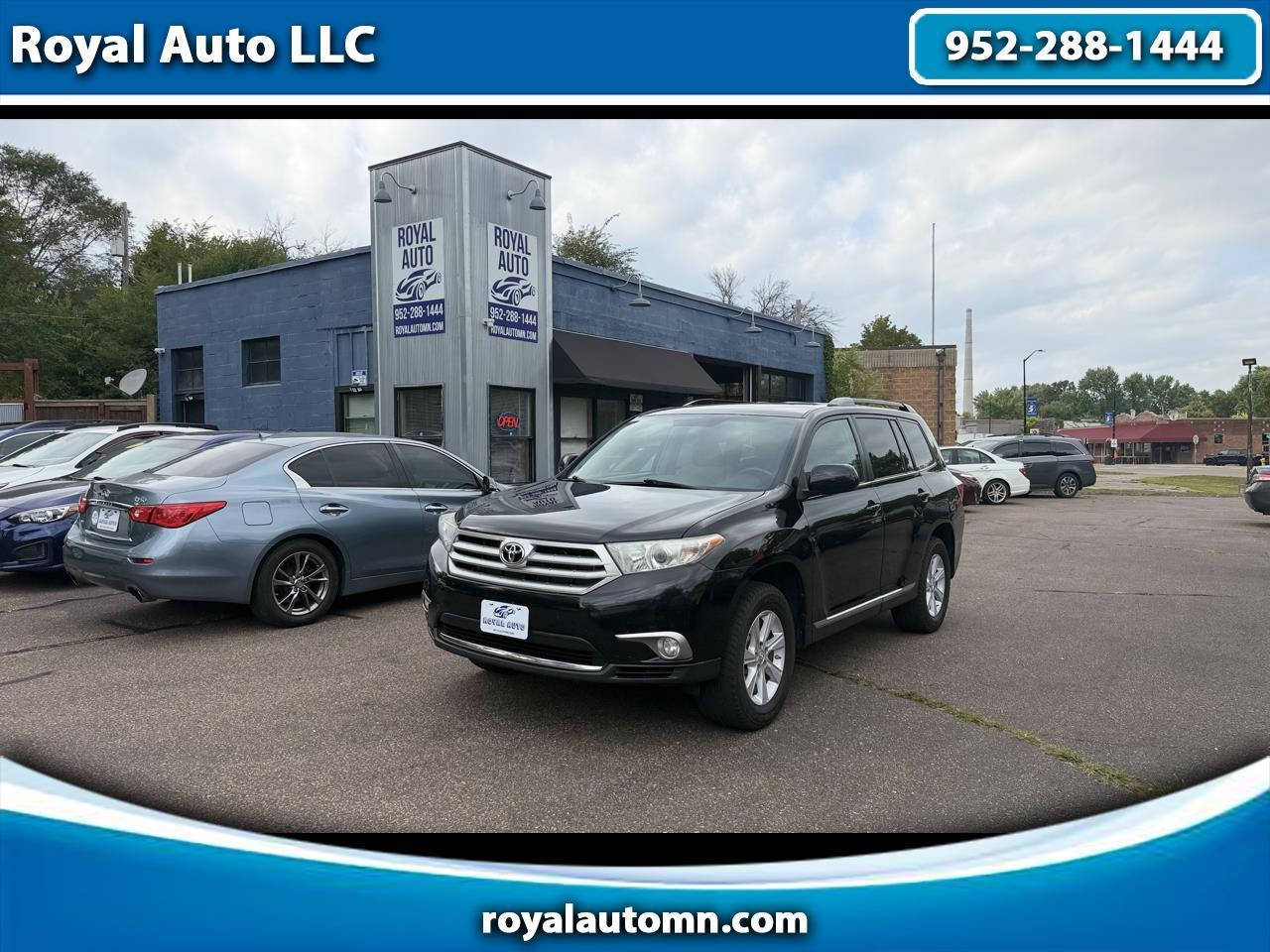 Toyota Highlander Base 2011