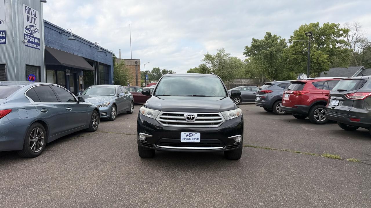 Toyota Highlander Base 2011