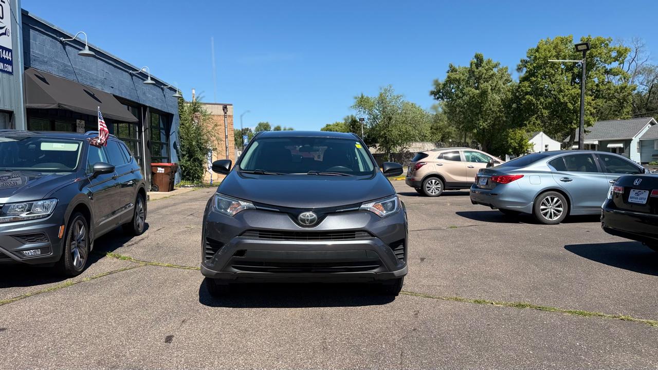 Toyota RAV4 photo 3