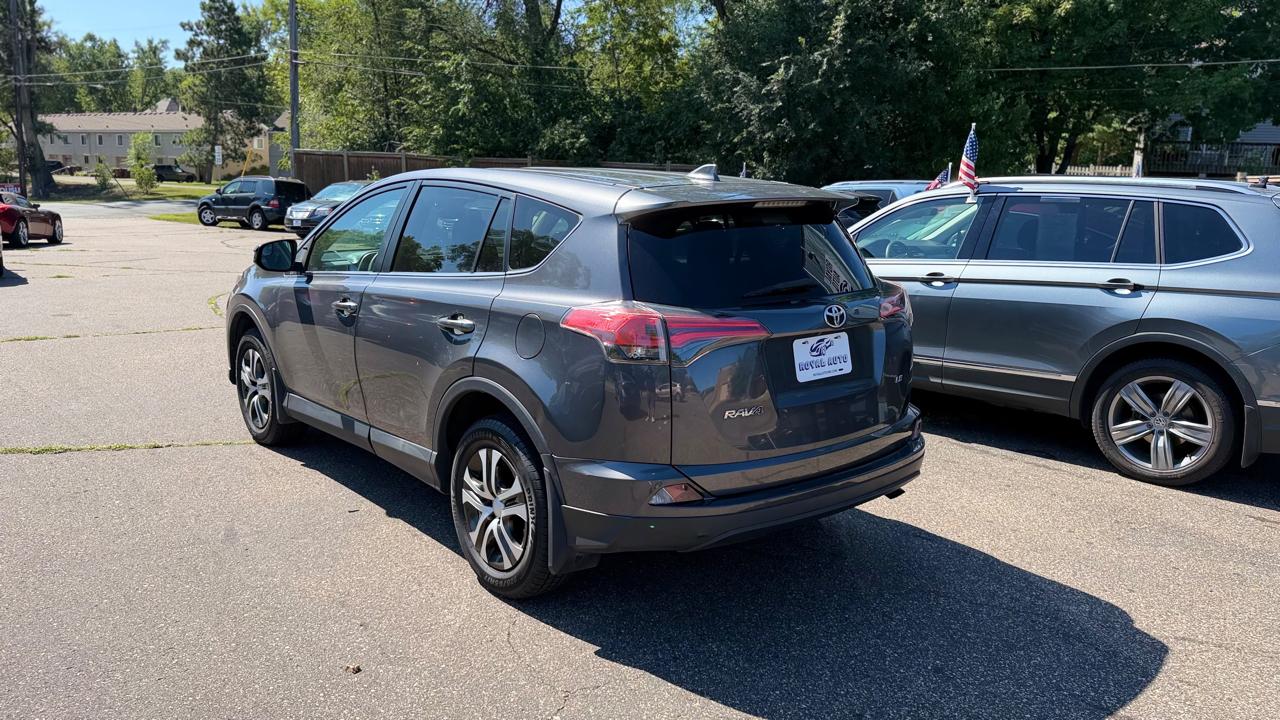 Toyota RAV4 photo 5