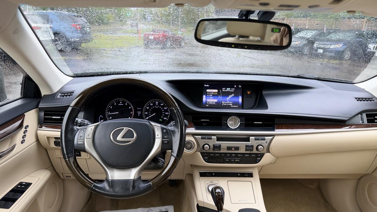 Lexus ES 350  2015