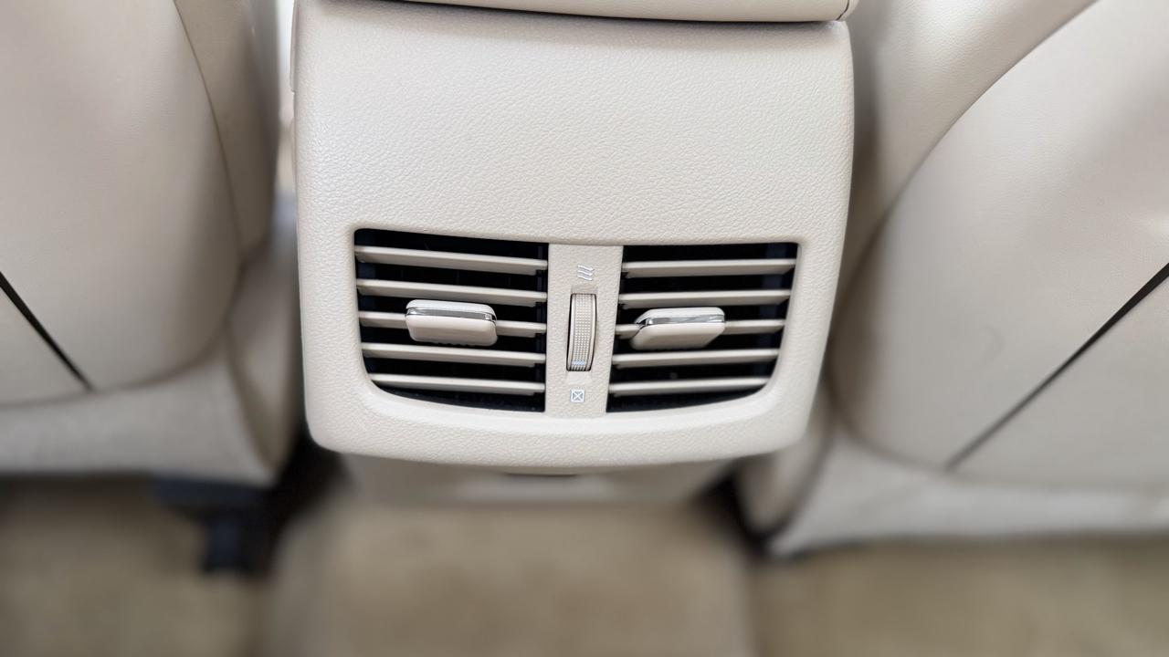 Lexus ES 350  2015