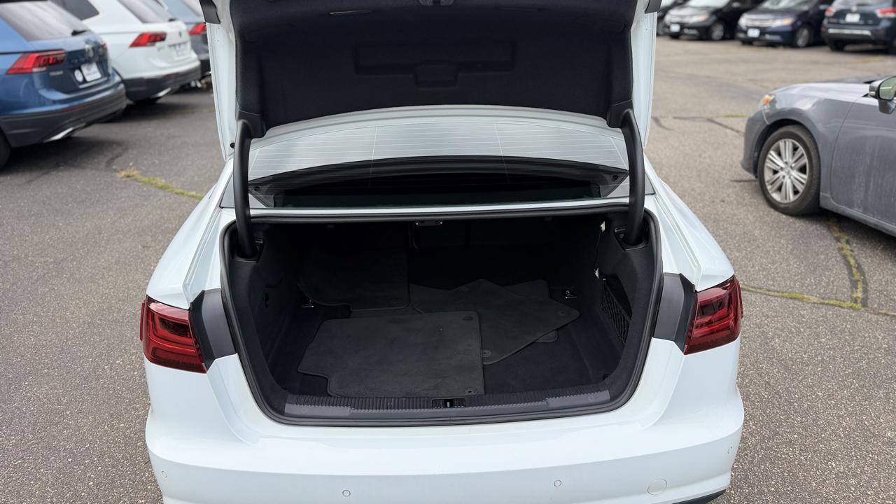 Audi A6 photo 16