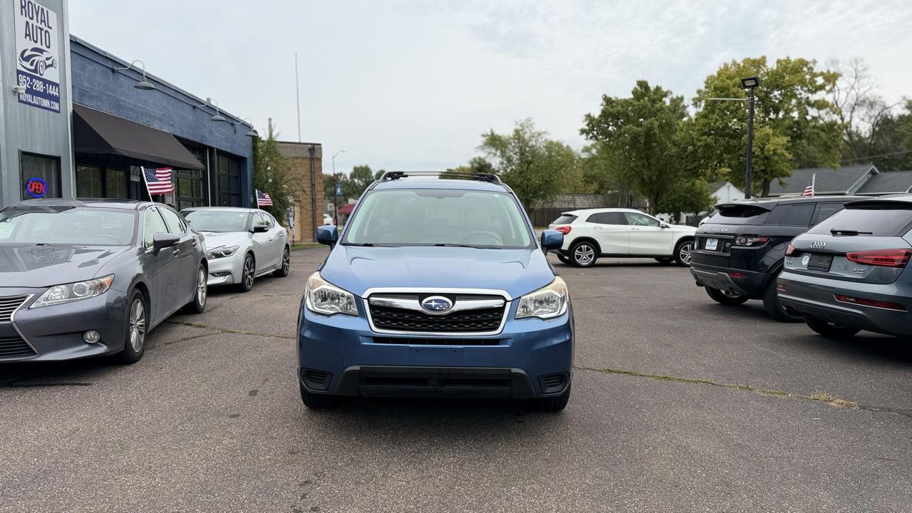 Subaru Forester photo 2