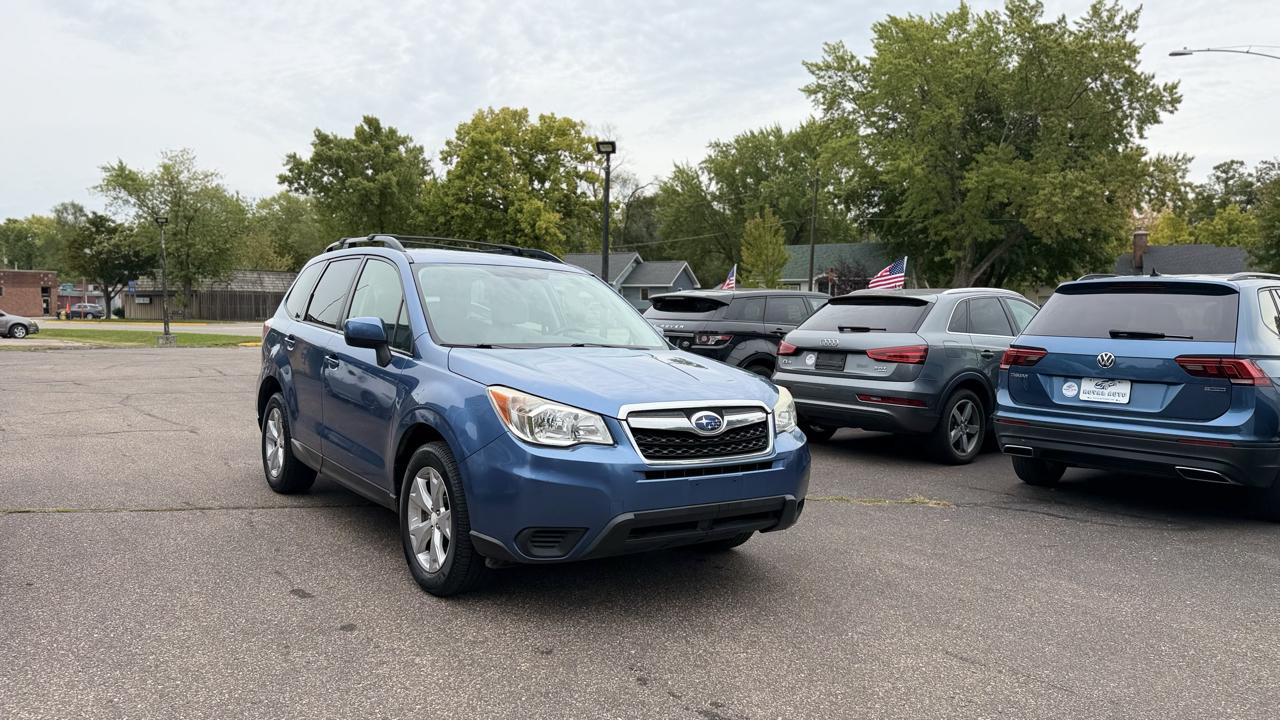 Subaru Forester photo 3