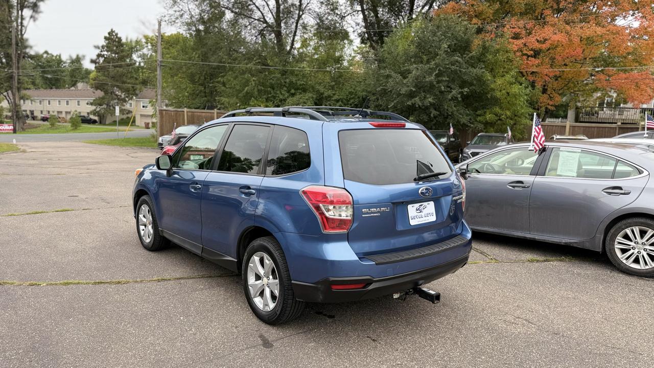 Subaru Forester photo 5