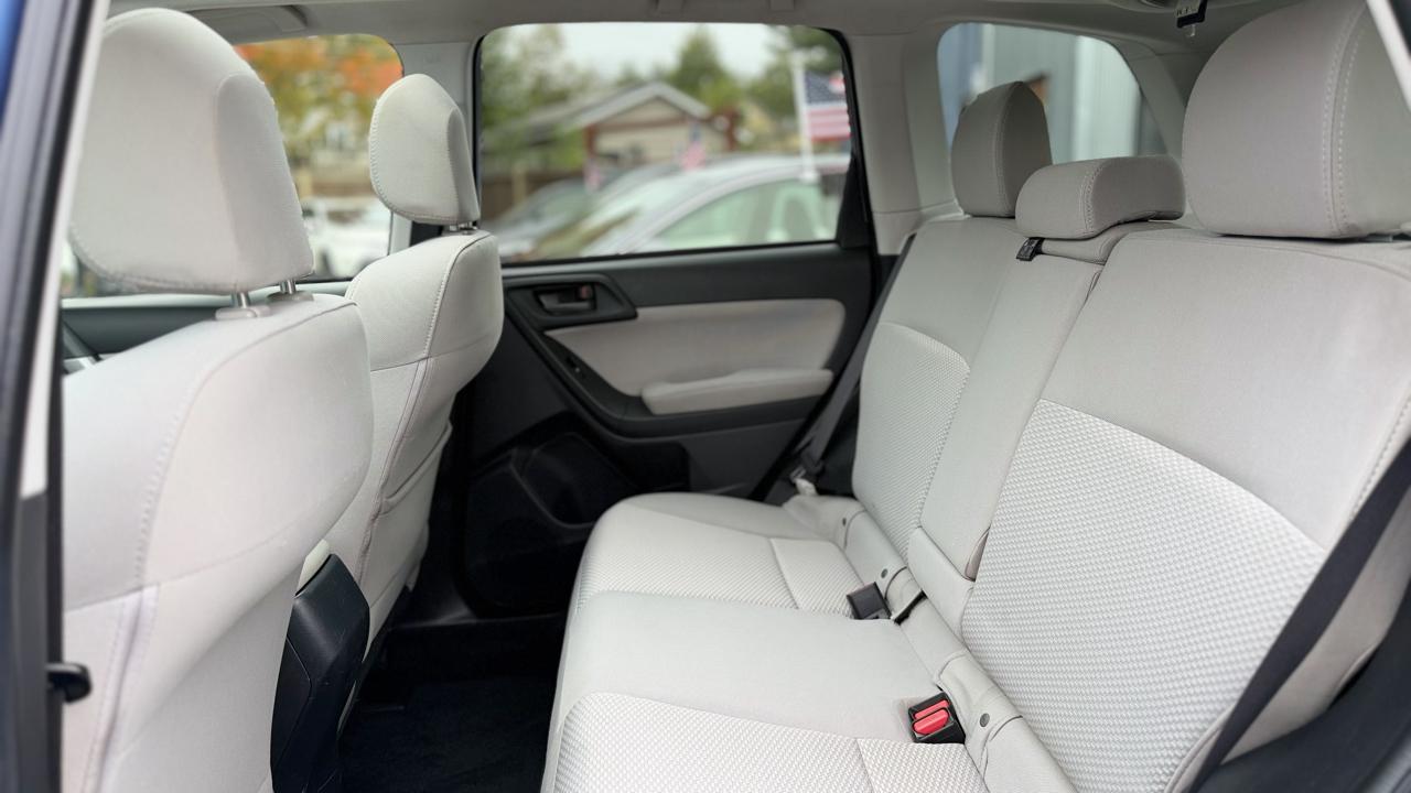 Subaru Forester photo 8