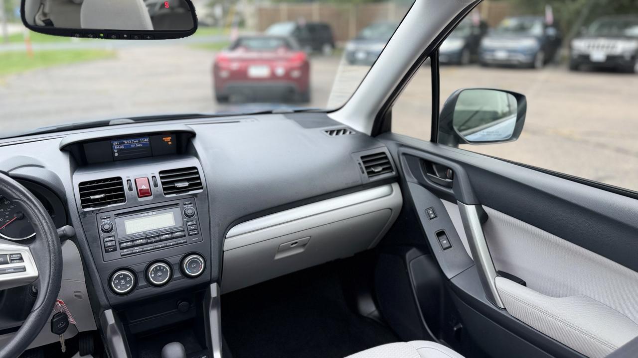 Subaru Forester photo 11