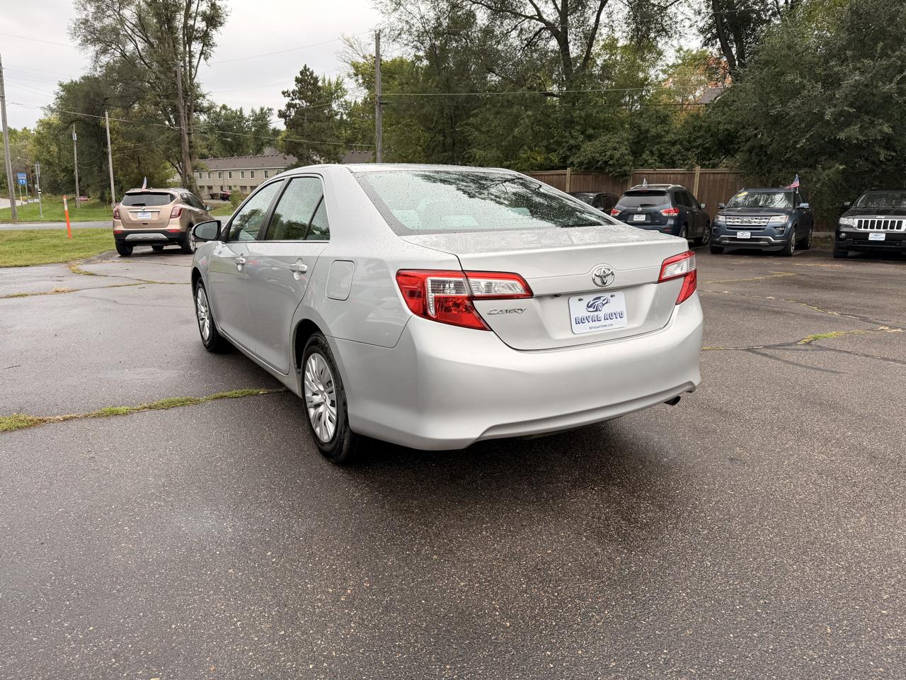 Toyota Camry photo 5