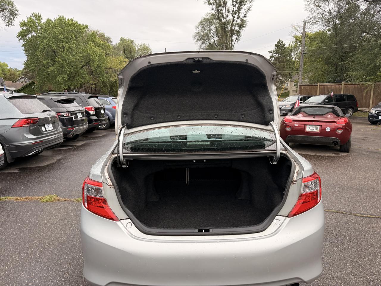 Toyota Camry photo 7