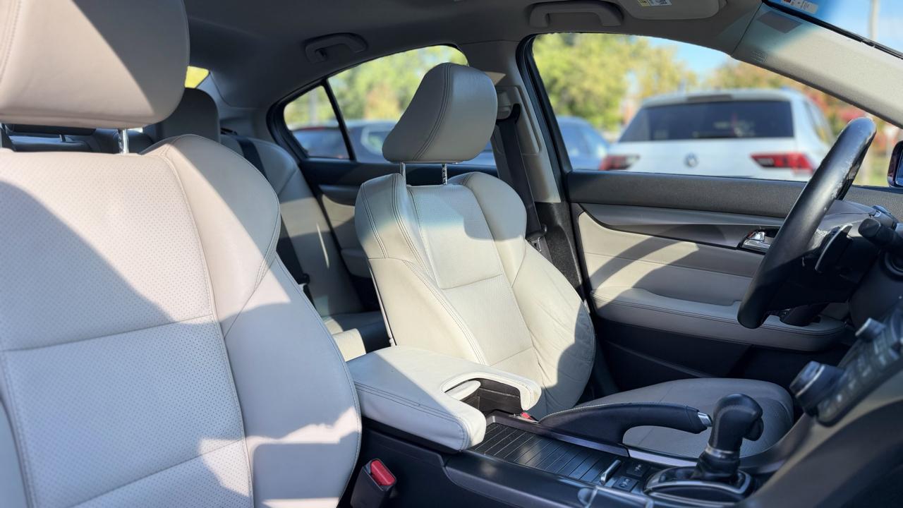 Acura TL photo 7
