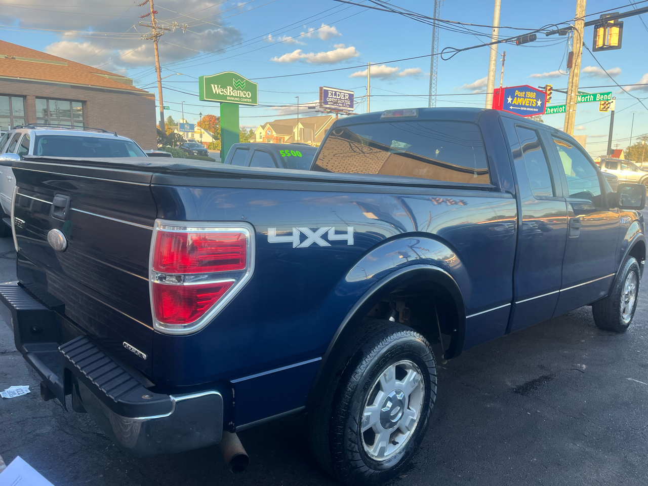 Ford F-150 FX4 SuperCab 6.5-ft. Bed 4WD 2011 Ford F-150 FX4 SuperCab 6.5-ft. Bed 4WD 2011