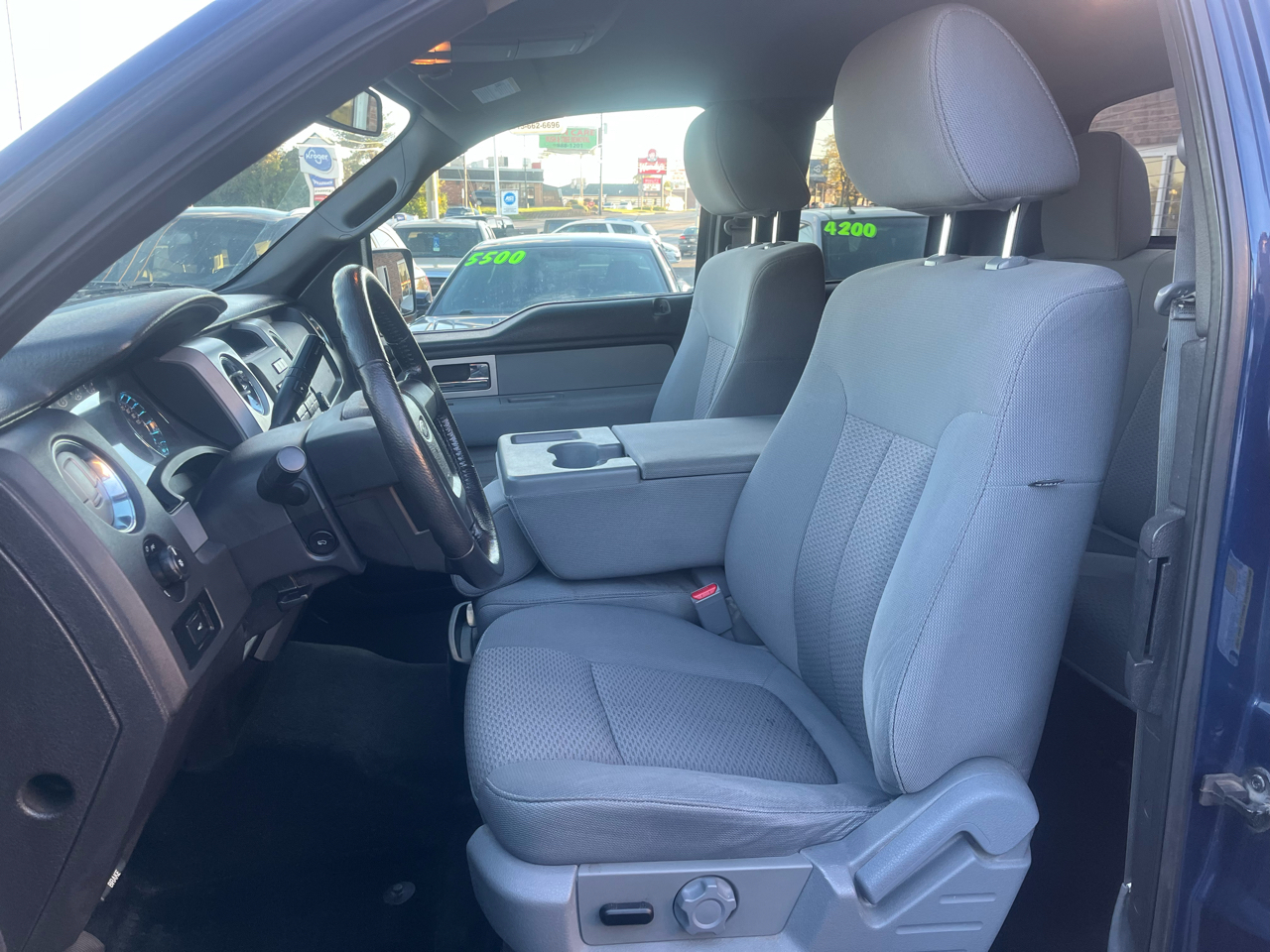 Ford F-150 FX4 SuperCab 6.5-ft. Bed 4WD 2011 Ford F-150 FX4 SuperCab 6.5-ft. Bed 4WD 2011