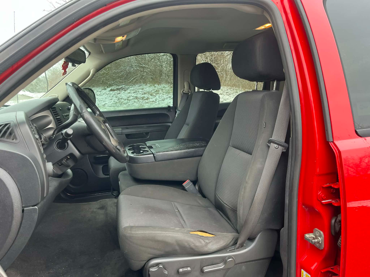 Chevrolet Silverado 1500 LT Crew Cab 4WD 2011