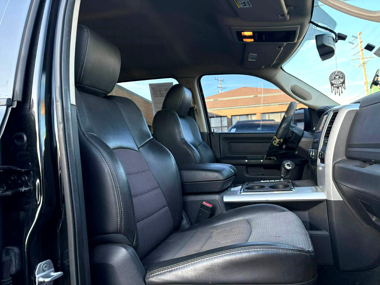 RAM 1500 Sport Crew Cab 4WD 2011