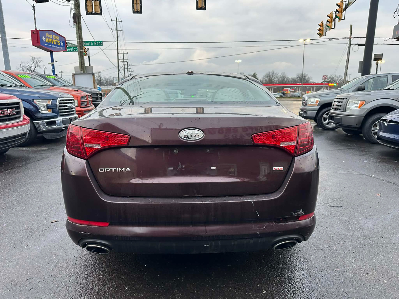 Kia Optima LX MT 2012