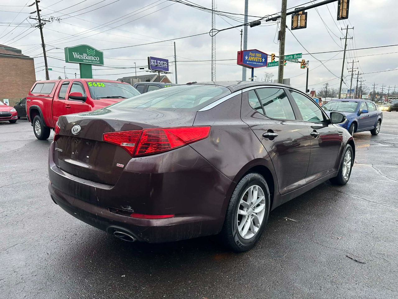 Kia Optima LX MT 2012