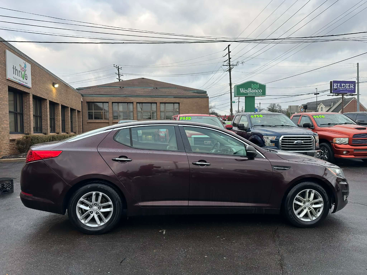 Kia Optima LX MT 2012