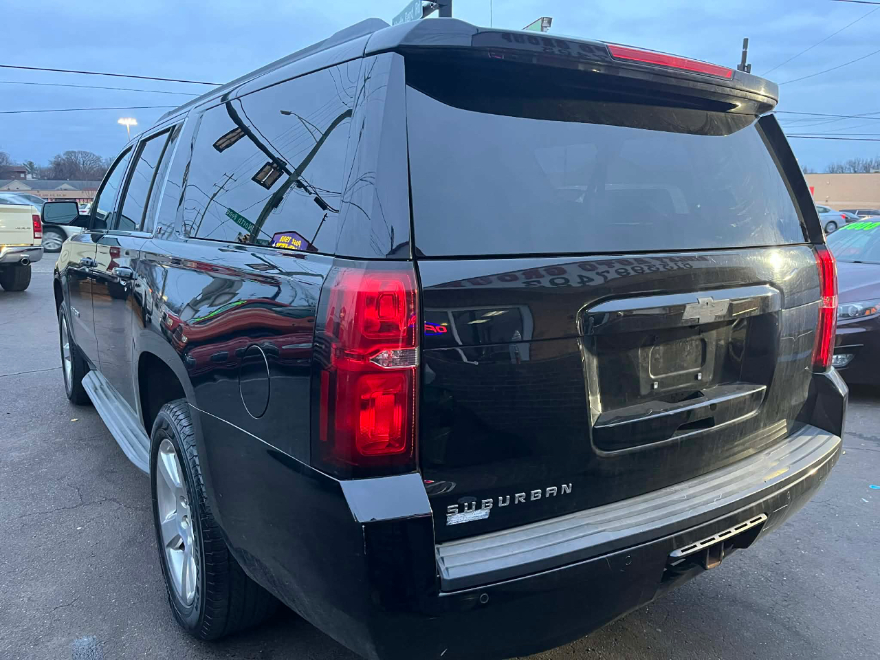 Chevrolet Suburban LT 1500 2WD 2015