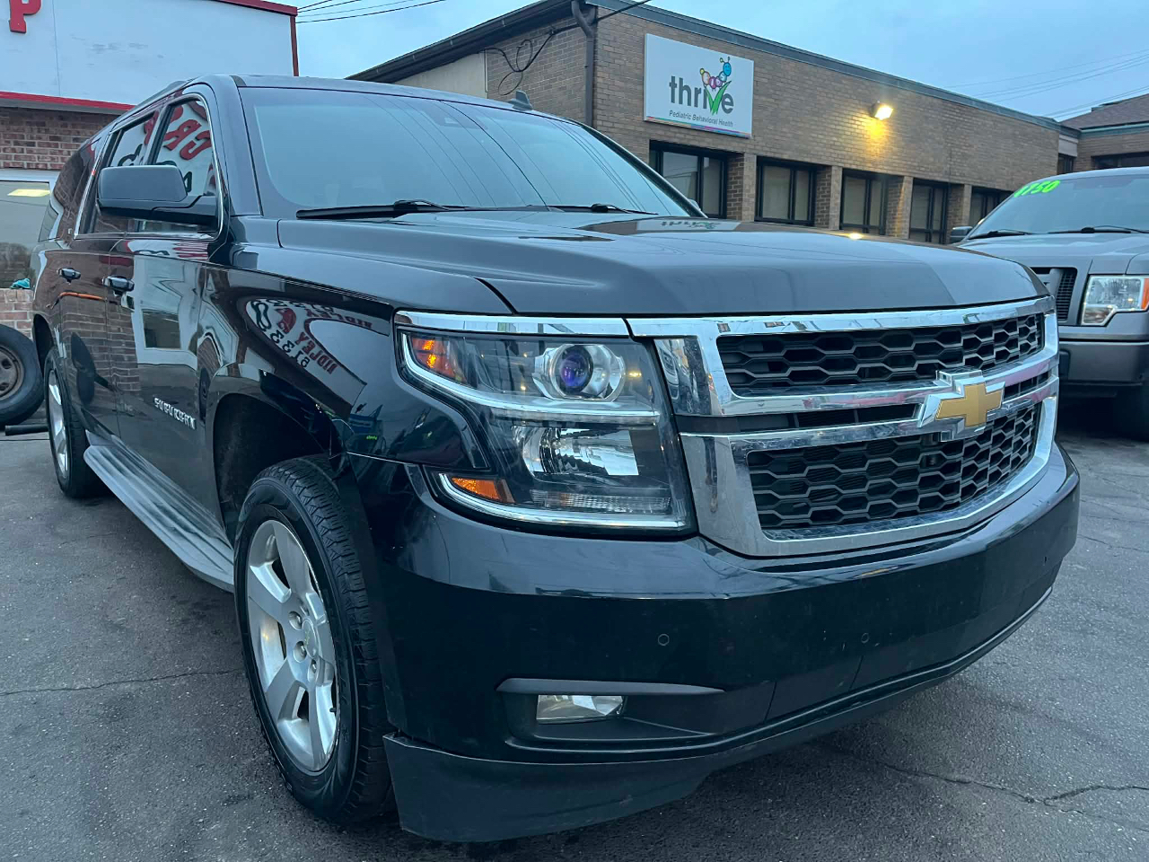 Chevrolet Suburban LT 1500 2WD 2015