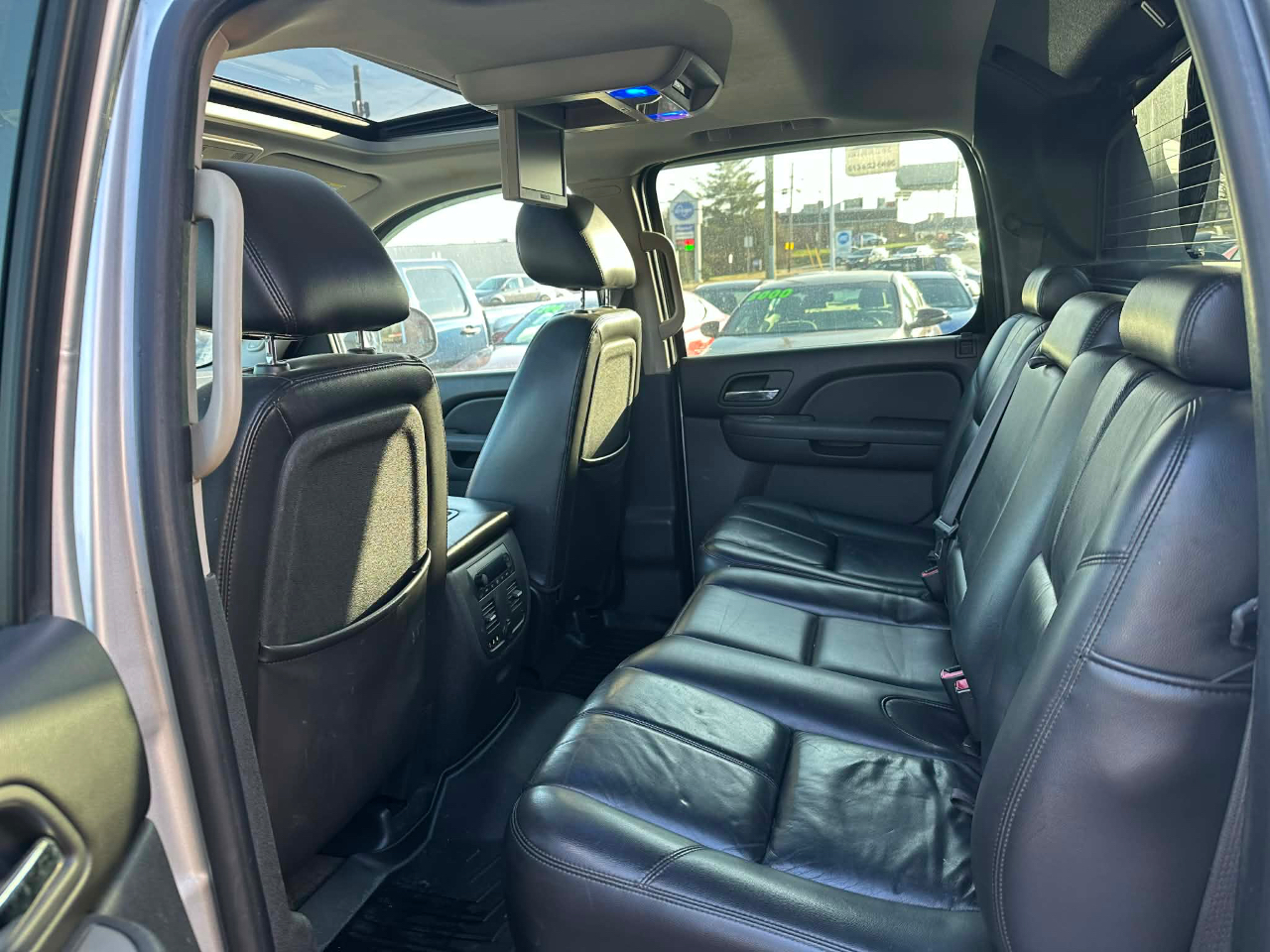 Chevrolet Avalanche LT 4WD 2010