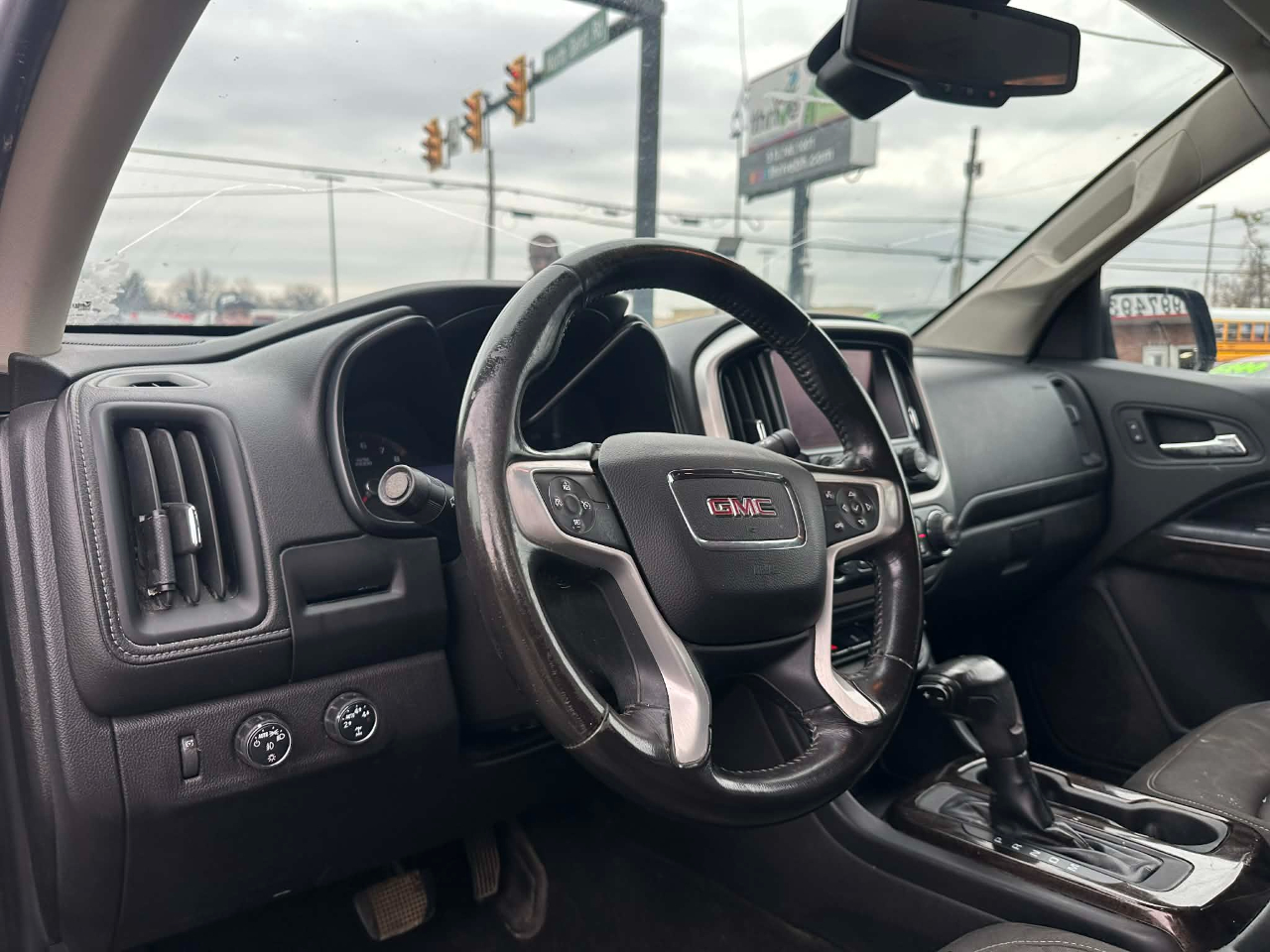 GMC Canyon SLE Crew Cab 4WD 2016
